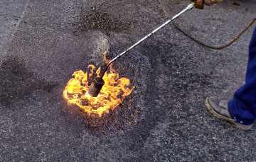 Wrinkleberry flat roofing repairs